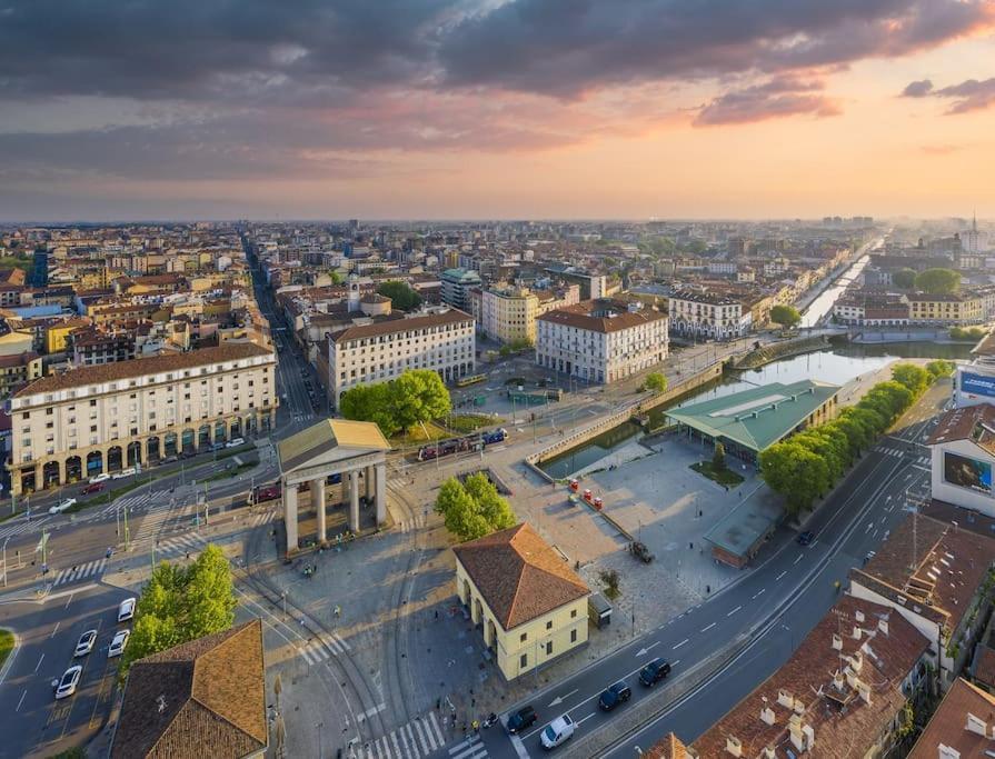 Navigli - Downtown - Duomo Spacious Two Bedroom Apartment - Close To Metro - Ac - Wi-Fi 밀라노 외부 사진