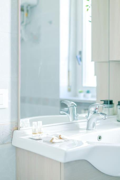 Navigli - Downtown - Duomo Spacious Two Bedroom Apartment - Close To Metro - Ac - Wi-Fi 밀라노 외부 사진