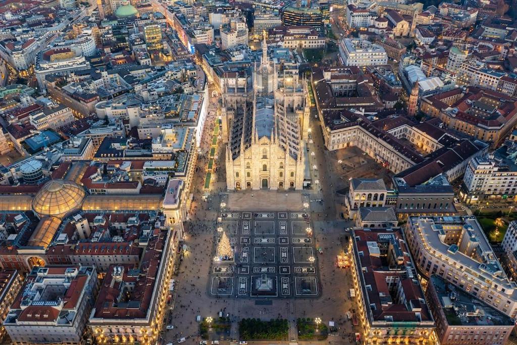 Navigli - Downtown - Duomo Spacious Two Bedroom Apartment - Close To Metro - Ac - Wi-Fi 밀라노 외부 사진